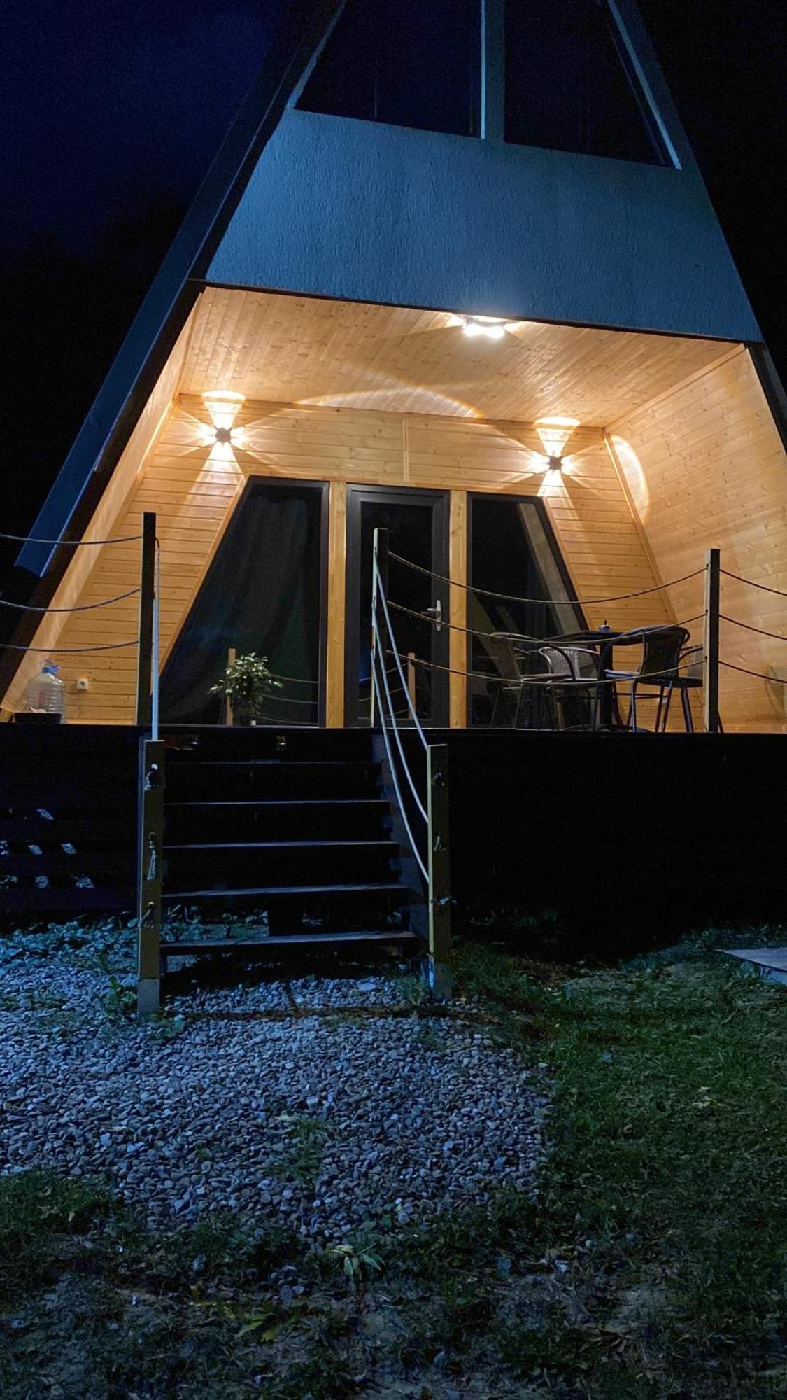 Vila Casutele Din Poienita Comarnic Exteriér fotografie